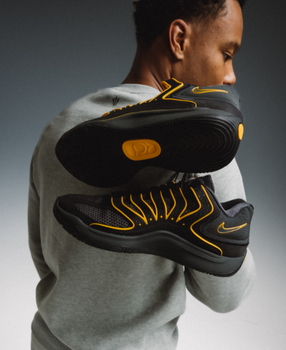 Nike Kd 18 "Black / University Gold - Anthracite" on sale right now. Shop our Court Ready collection now at JD Sports. 