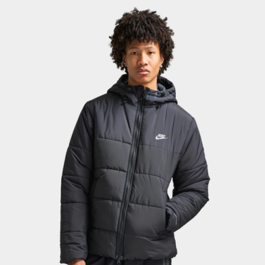 L’homme porte la veste Nike Ow SYN Fill « Noir / Noir ». Magasinez les Vêtements pour Hommes dès maintenant chez JD Sports