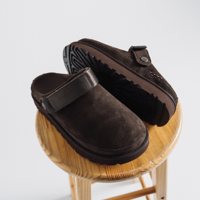 UGG Goldenstar Clog pour femmes « Cacao Poudré ». Magasinez les chaussures femmes dès maintenant chez JD Sports.
