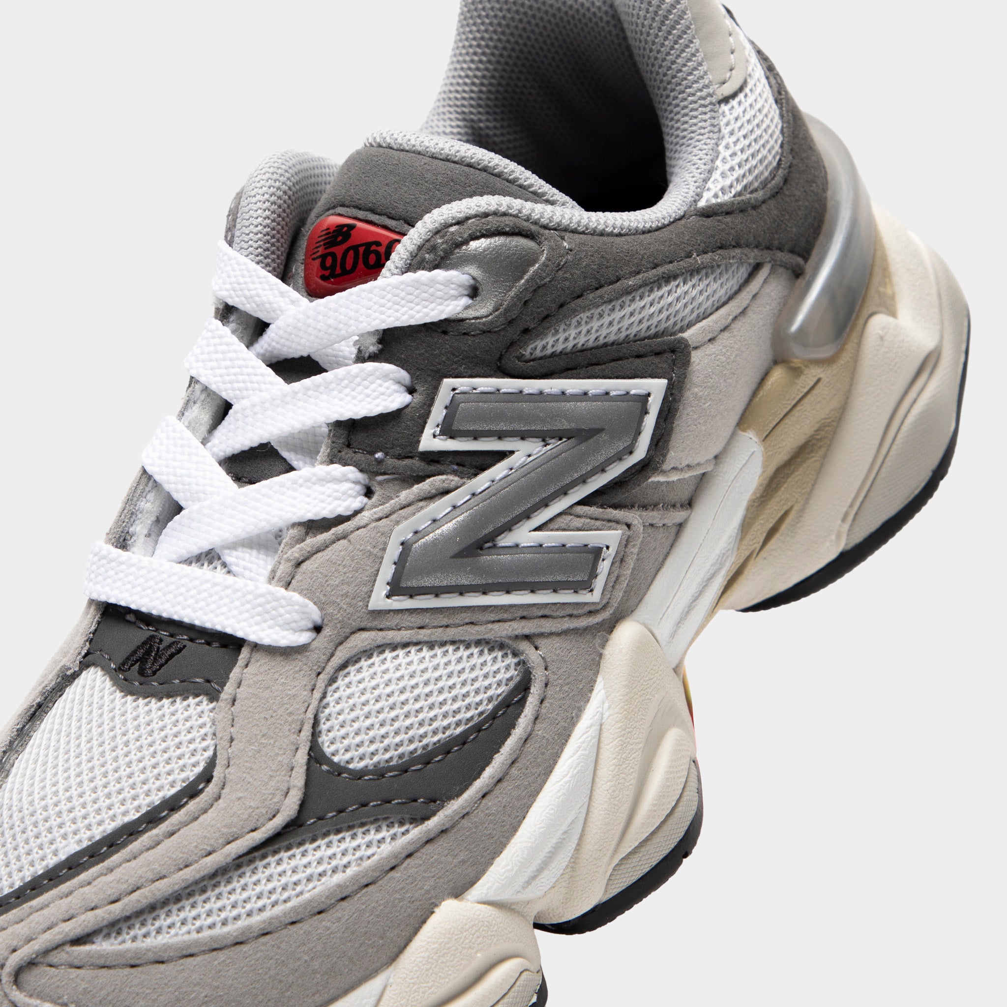 New Balance Children's 9060 Rain Cloud / Castlerock – JD Sports