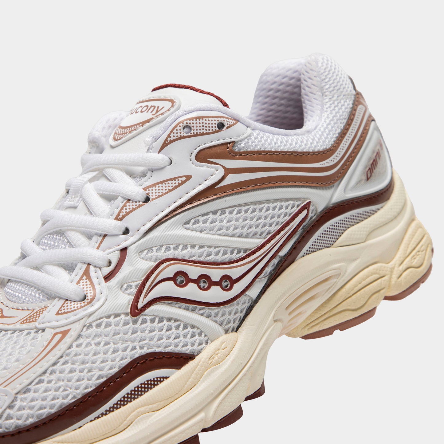 Saucony Women's Progrid Omni 9 White / Cinnamon