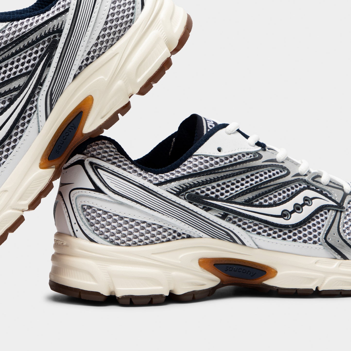 Saucony Ride Millennium White / Navy