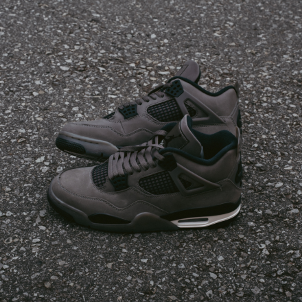 Chaussures Jordan 4 Rétro « Pierre des cavernes / Noir - Particule lunaire ». Magasinez Jordan pour hommes dès maintenant chez JD Sports.