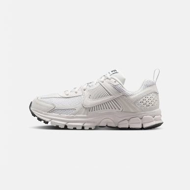 Nike Vomero 5 GS "White / Vast Grey - Black". Shop Kids' Shoes now