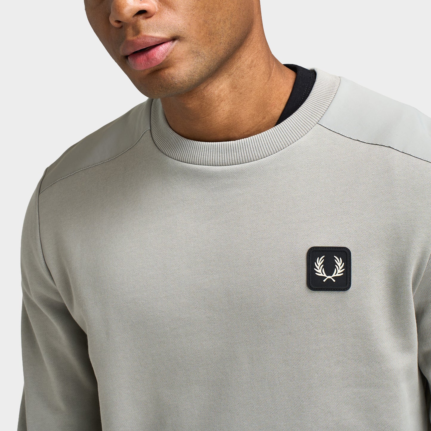Fred Perry Fabric Blocked Crew Neck Sweatshirts / Limestone