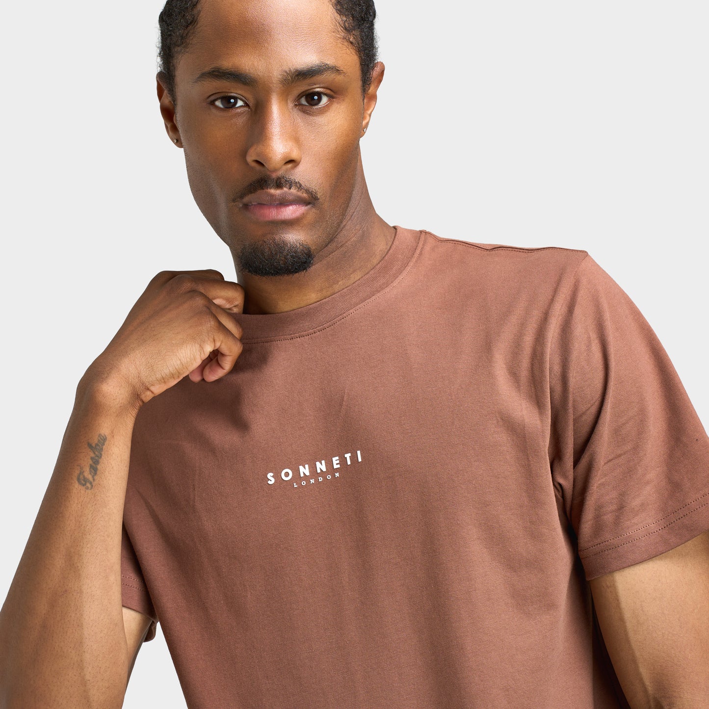 Sonneti London T-Shirt / Cocoa Brown