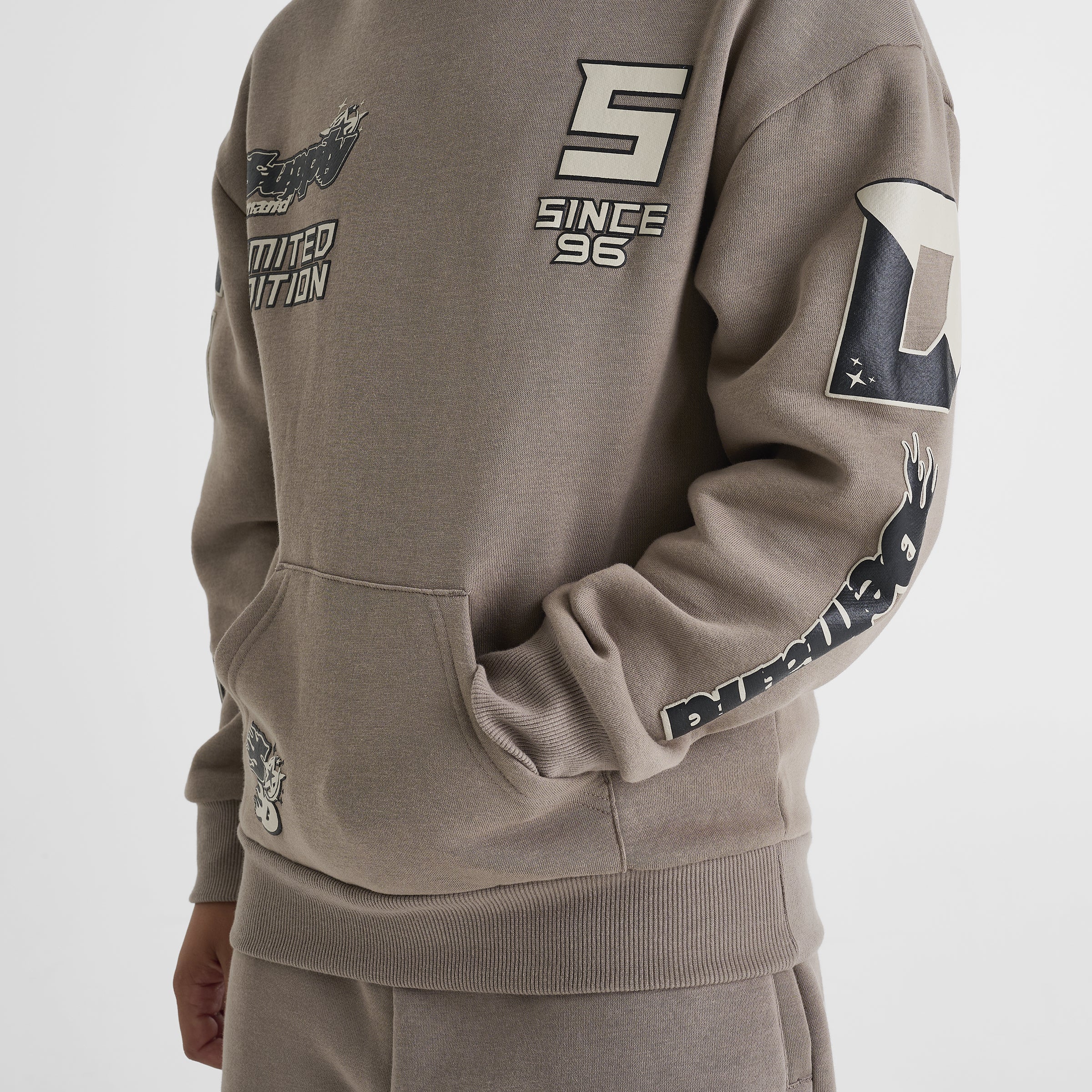 Supply & Demand Juniors' Urban Pullover Hoodie / Driftwood – JD Sports