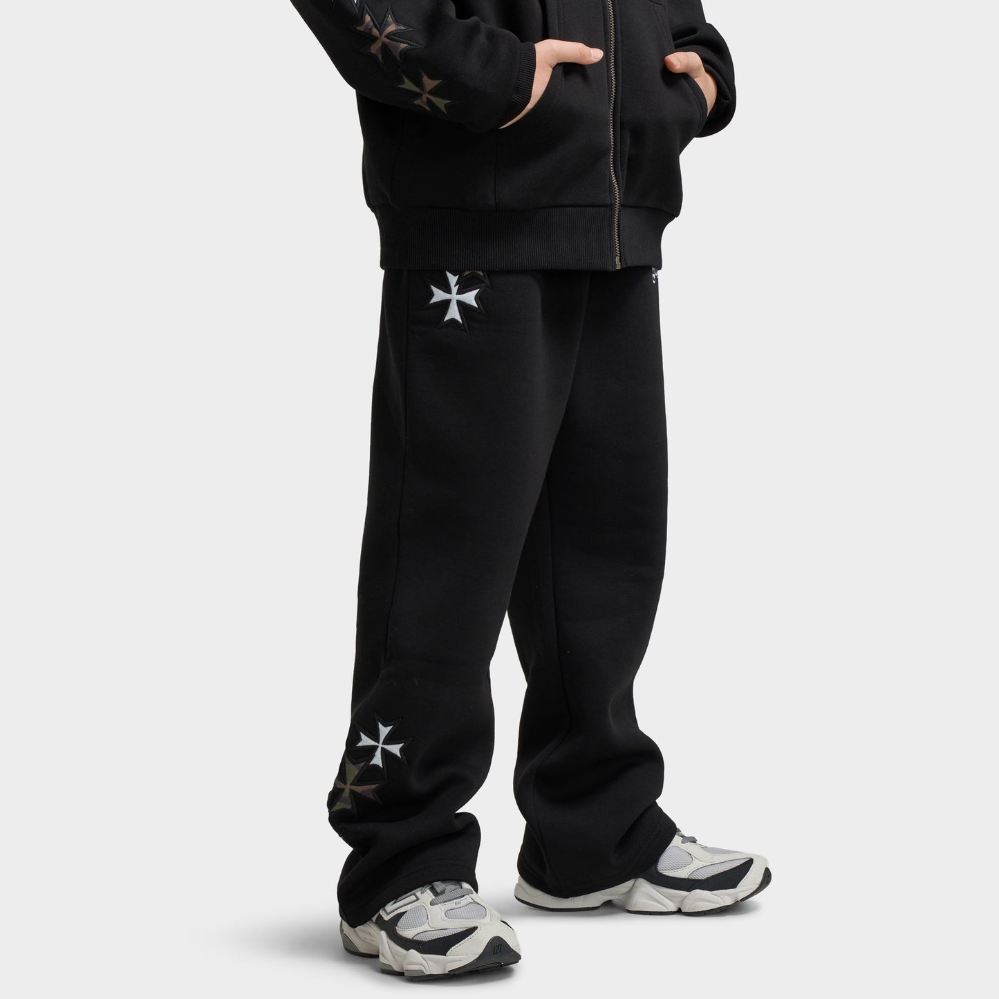 Supply & Demand Juniors' Slate Pants / Black