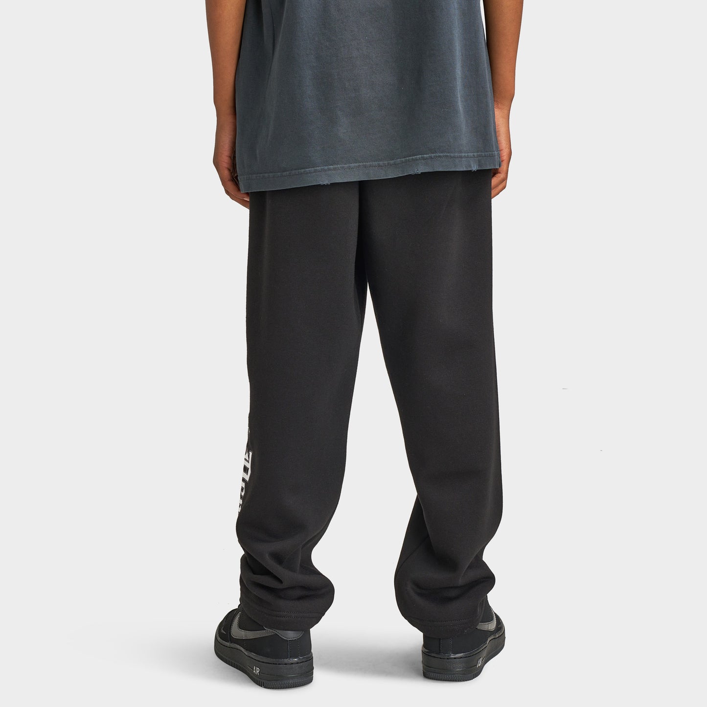 Supply & Demand Juniors' Atomic Open Hem Pants / Black