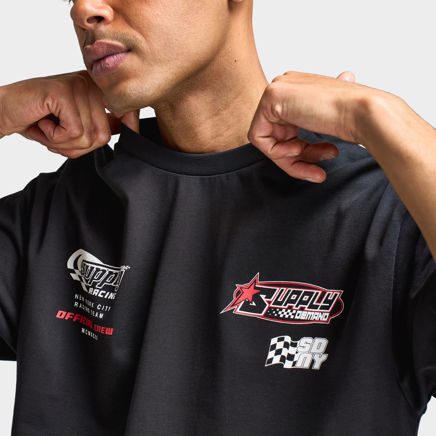 Supply & Demand Track Graphic T-Shirt / Noir