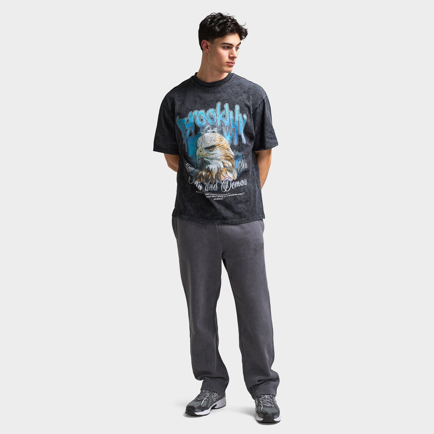 Supply & Demand Irvine T-Shirt Graphique / Noir Délavé