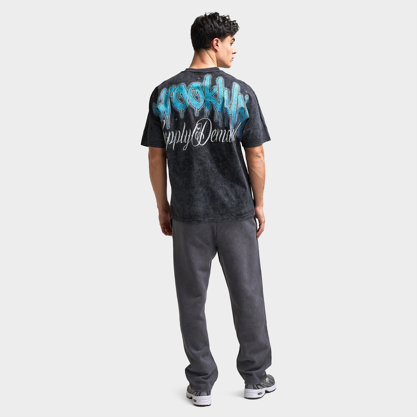 Supply & Demand Irvine T-Shirt Graphique / Noir Délavé