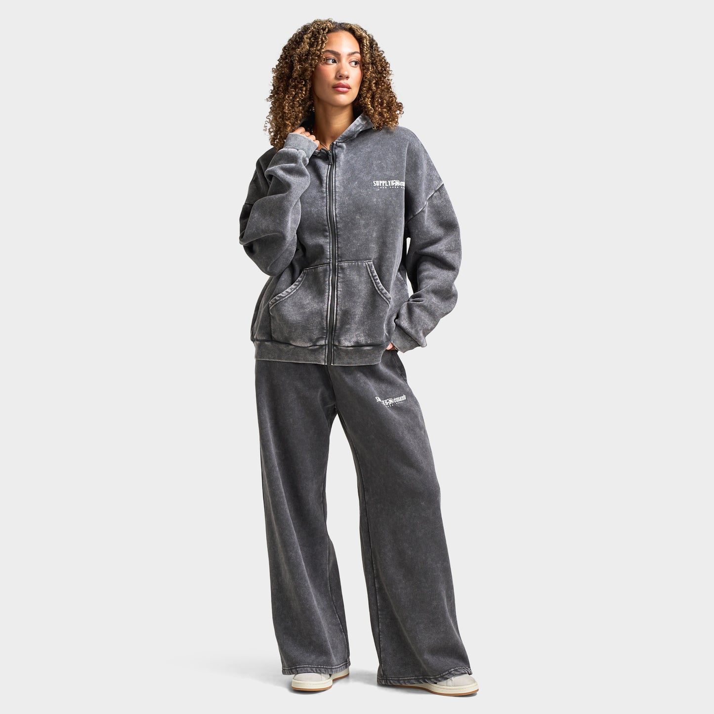 Supply & Demand Women's Scorp Wide Leg Joggers / Dark Grey Wash