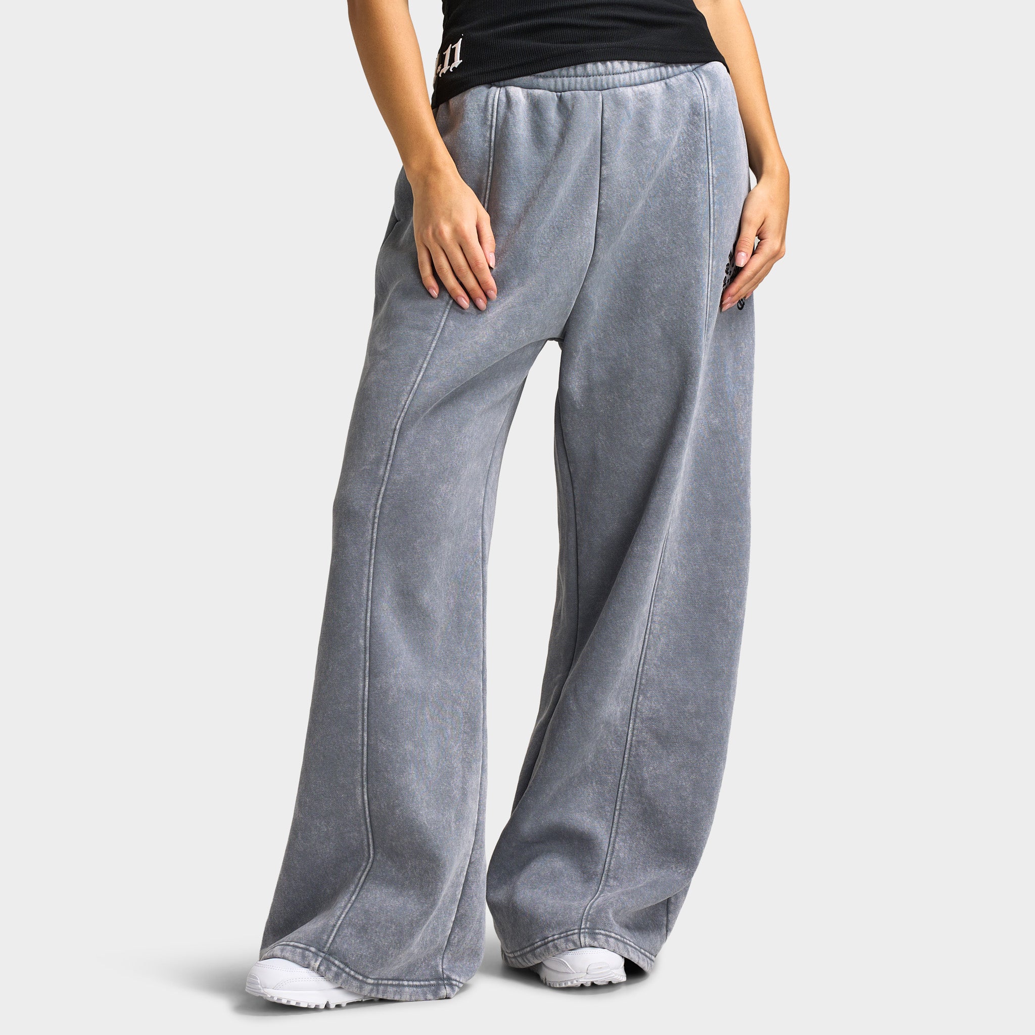 Supply & Demand Celtic Wide Joggers / Washed Light Grey – JD Sports