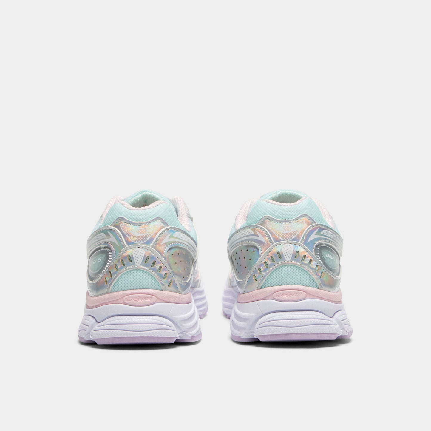 Saucony Juniors' Omni 9 Silver / Multi