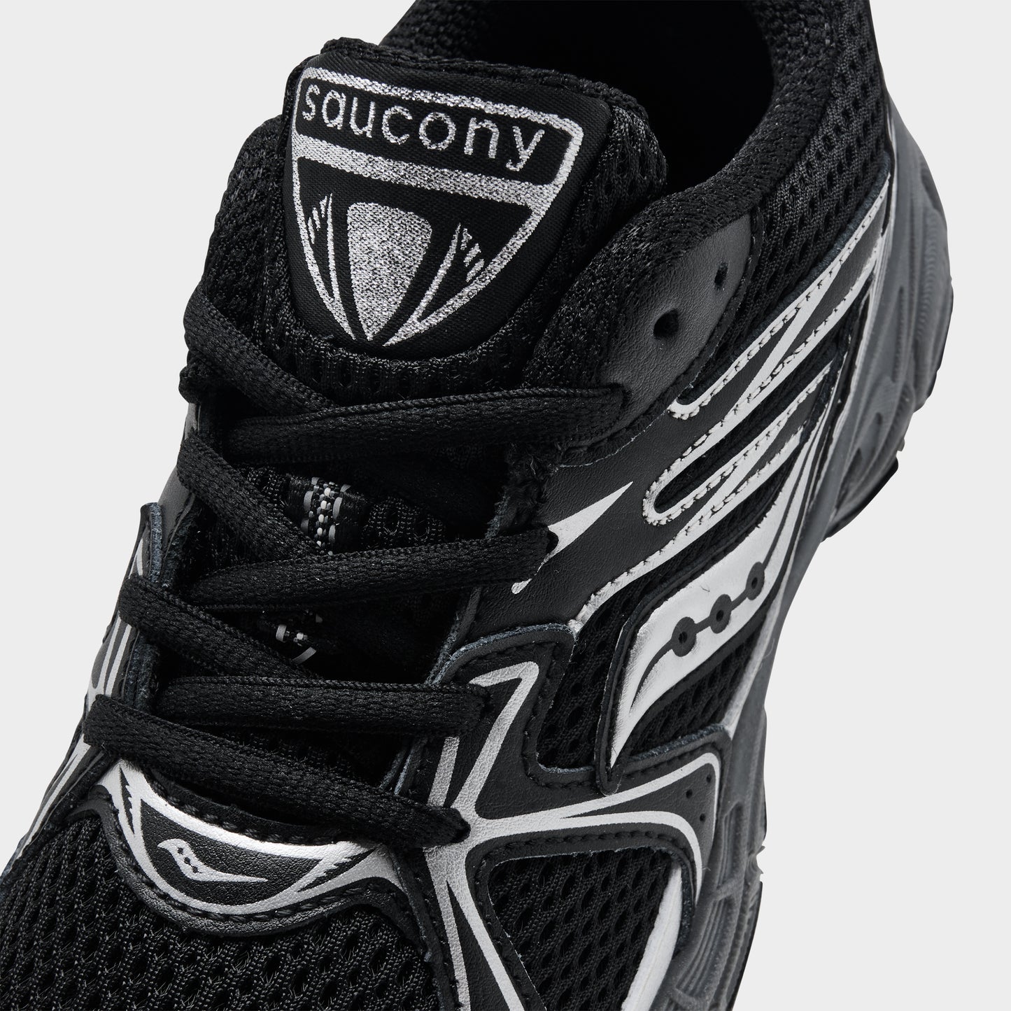 Saucony Juniors' Ride Millenium / Black