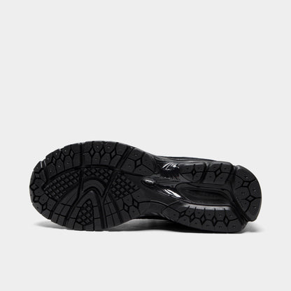New Balance 2002R Black / Metallic