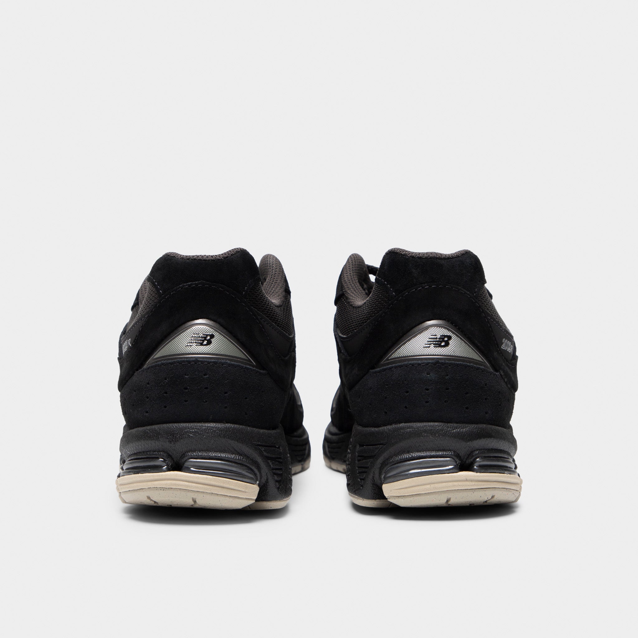 New Balance 2002 Black / Oat – JD Sports