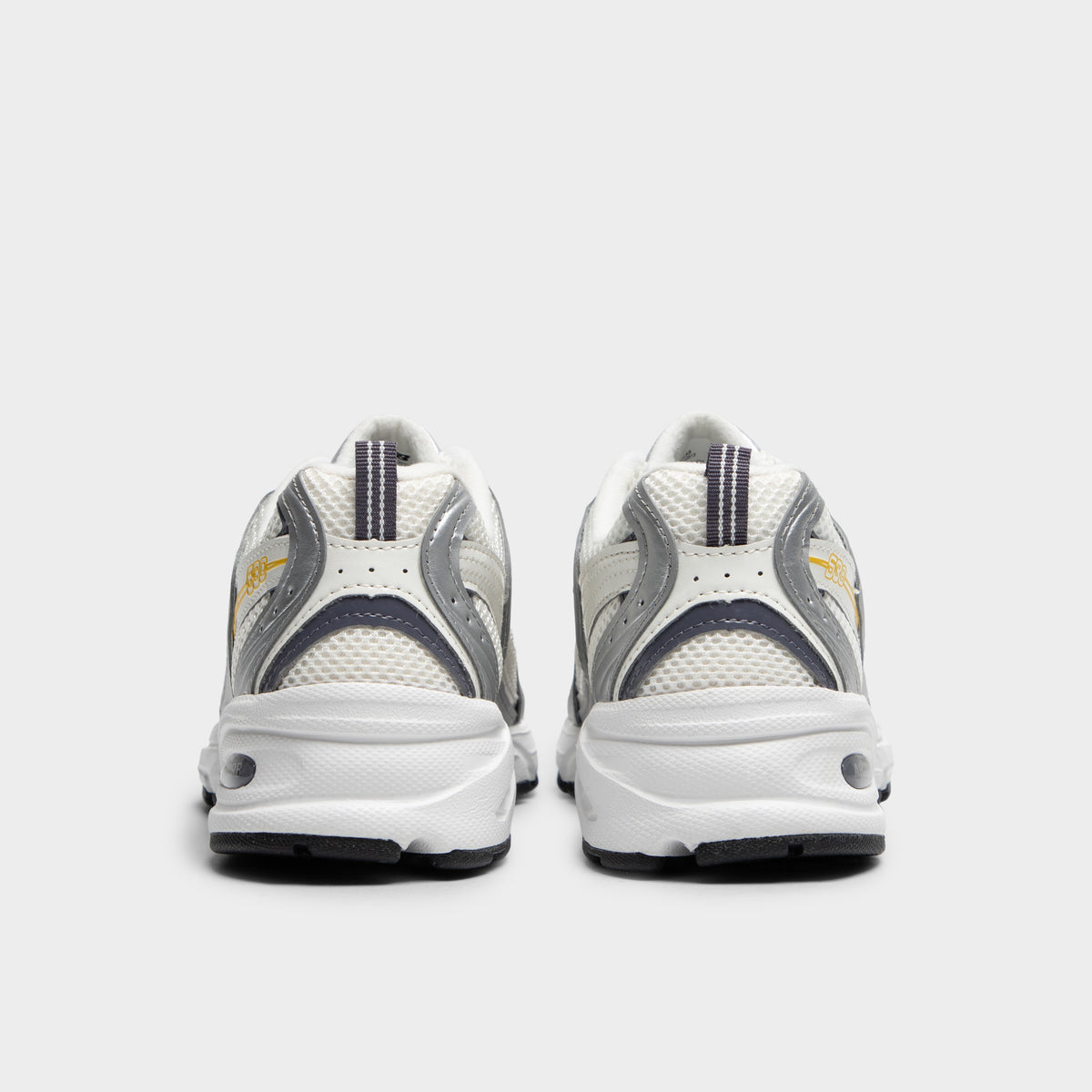 New Balance 530 Argent Métallique / Sel de Mer - Or Apollo