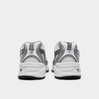 New Balance 530 / Silver Metallic