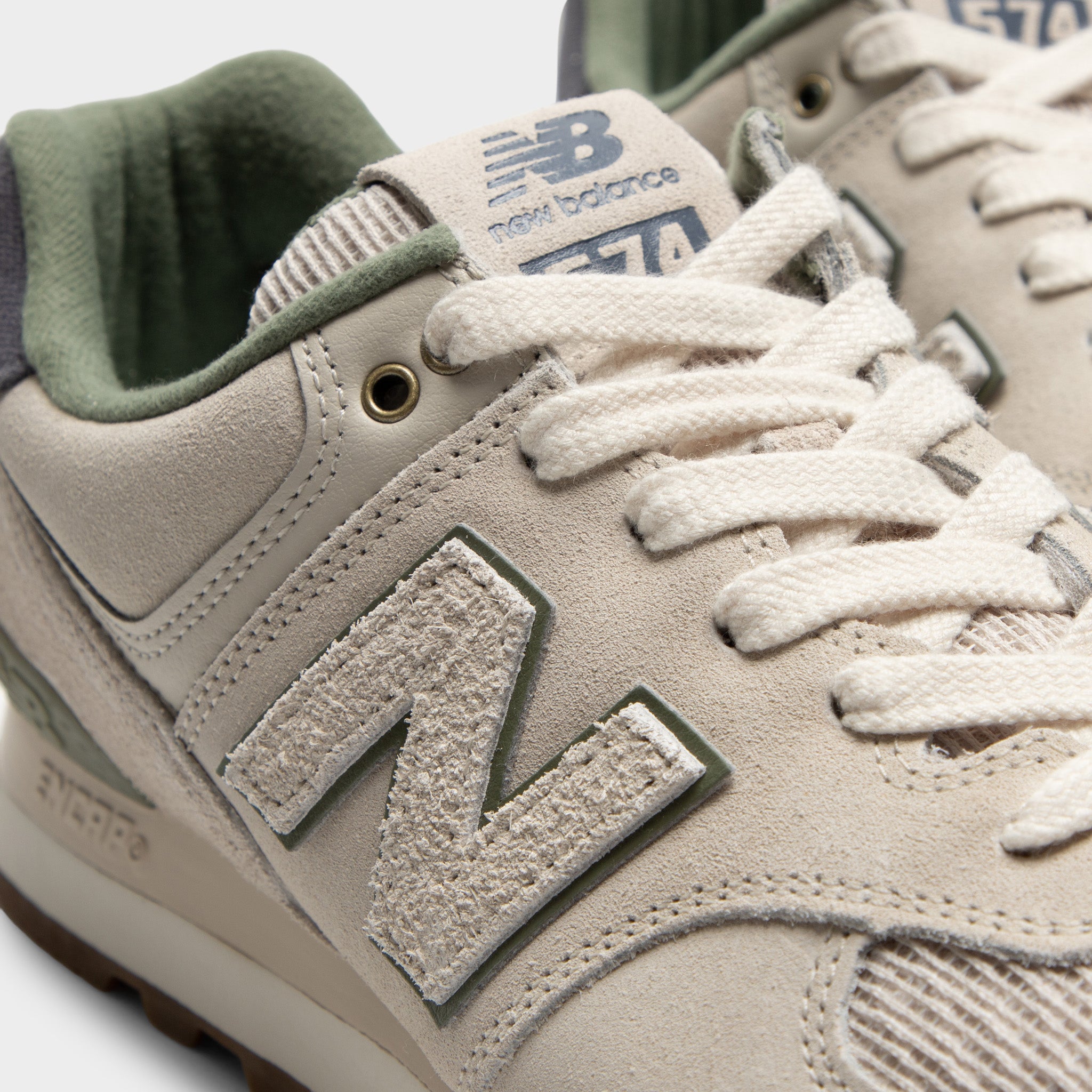 New Balance 574 Timberwolf / Dark Olivine – JD Sports