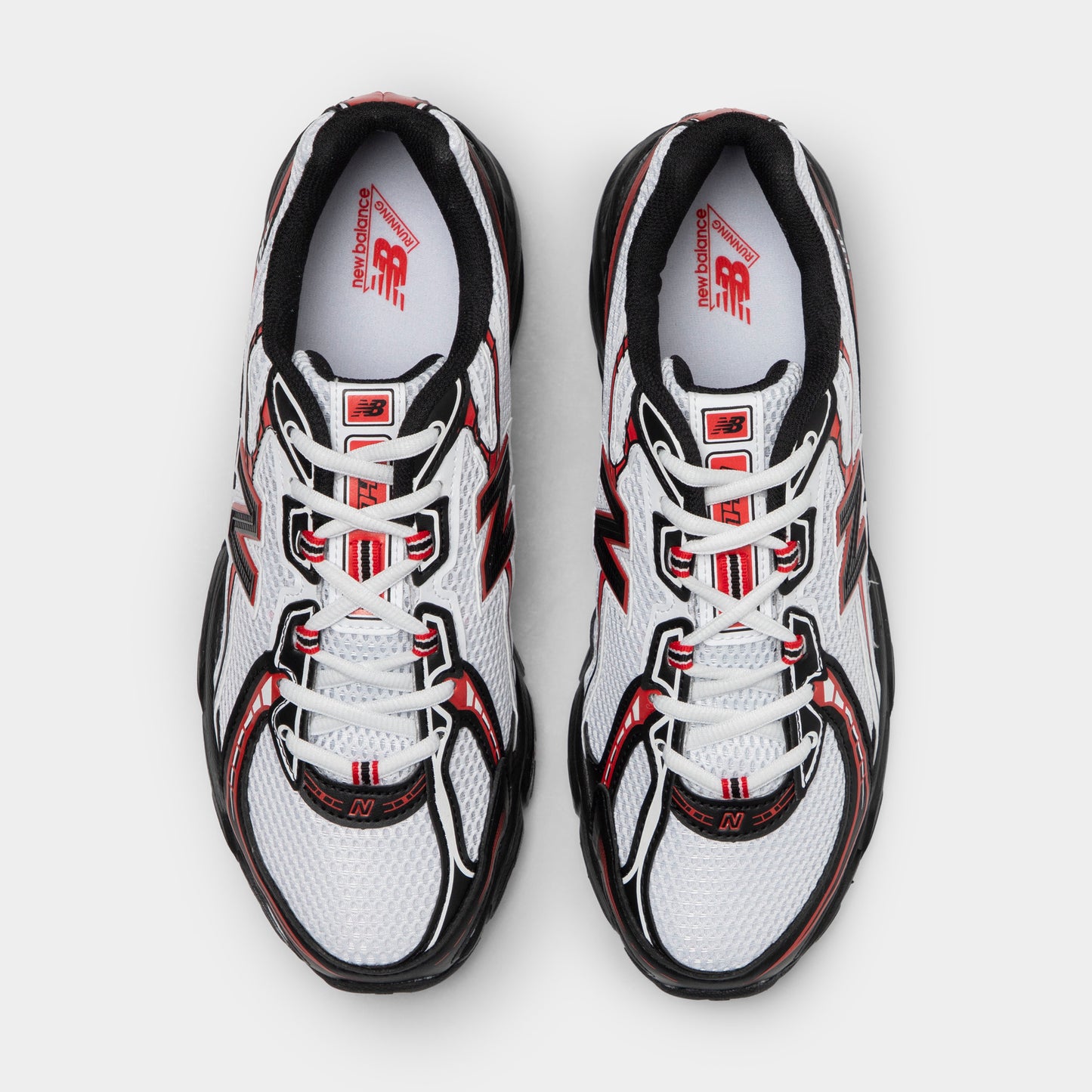 New Balance 740 White / Black - Red