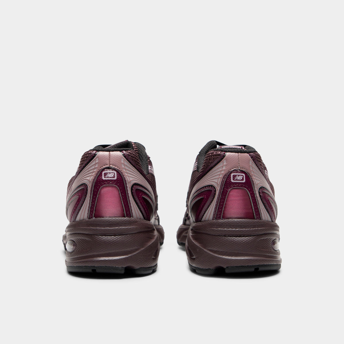 New Balance 740 / Mulled Wine