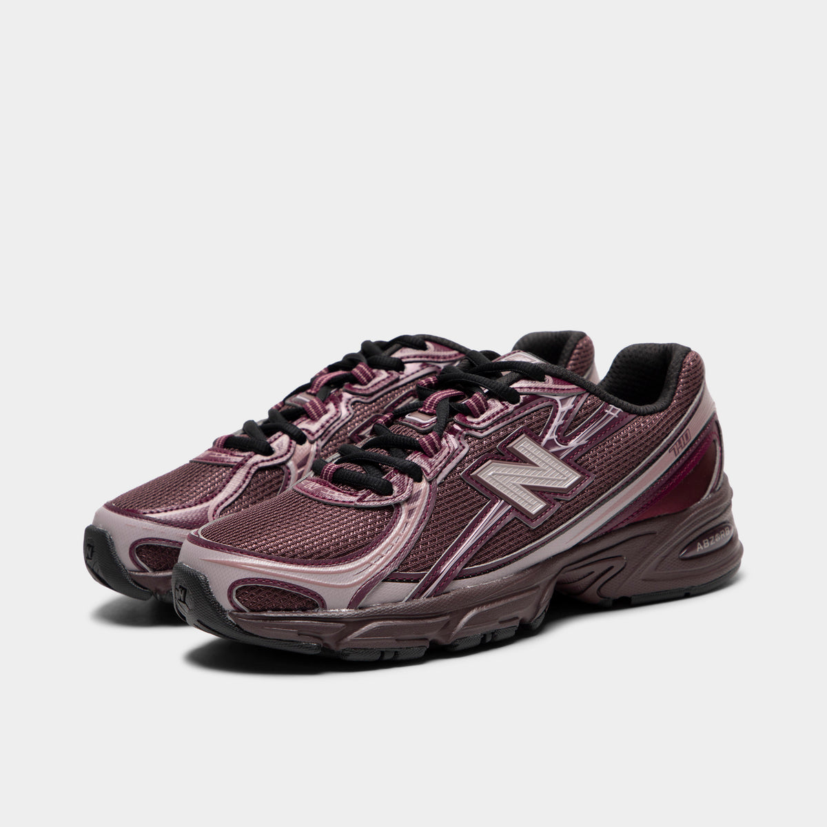 New Balance 740 / Mulled Wine