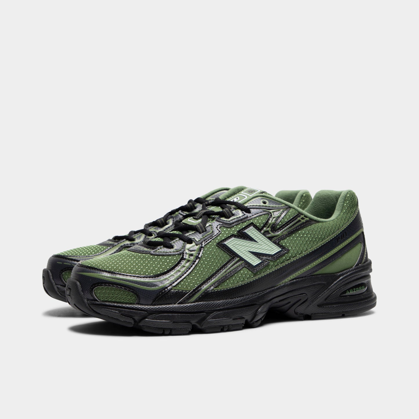 New Balance 740 Utility Green / Black