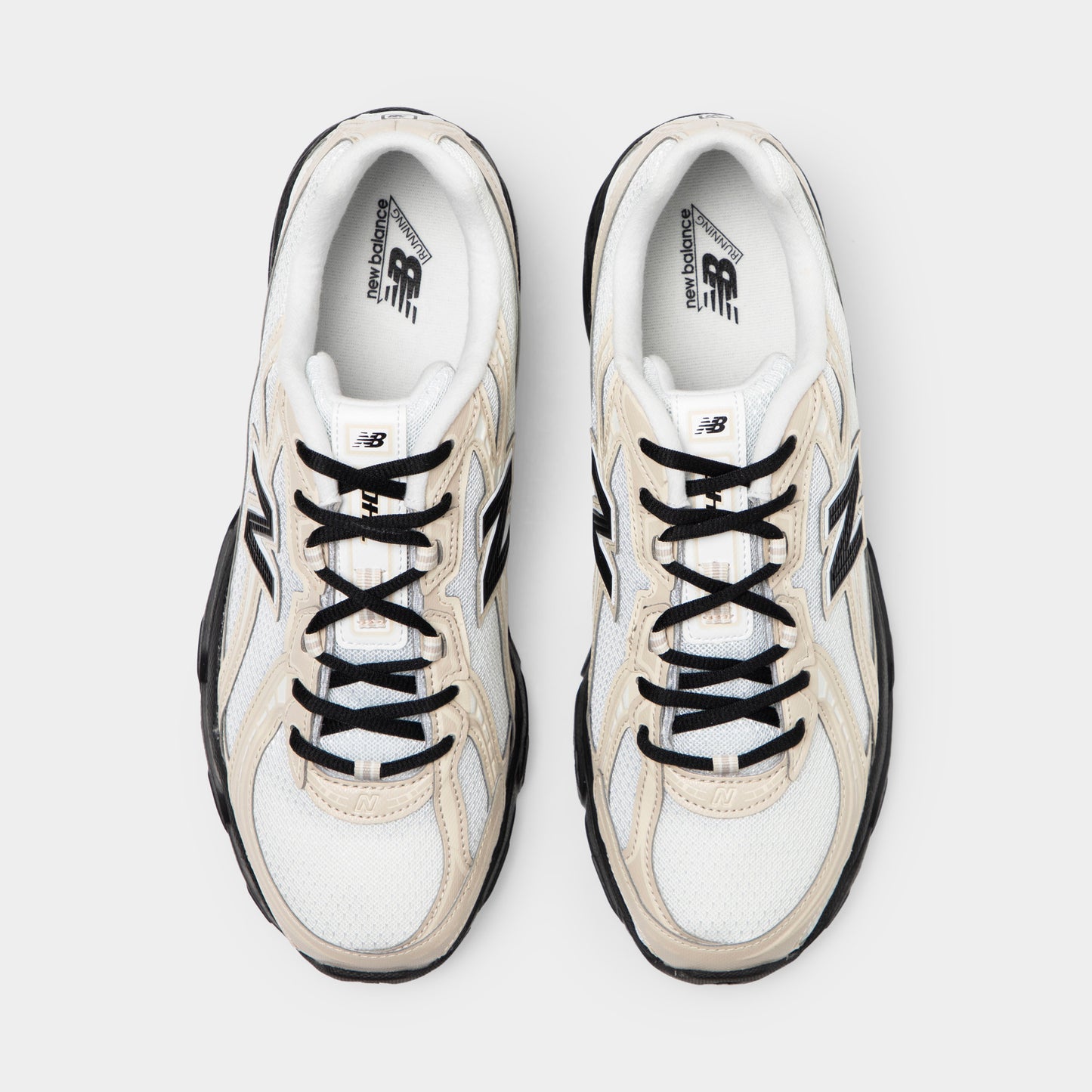 New Balance 740 Timberwolf / Black