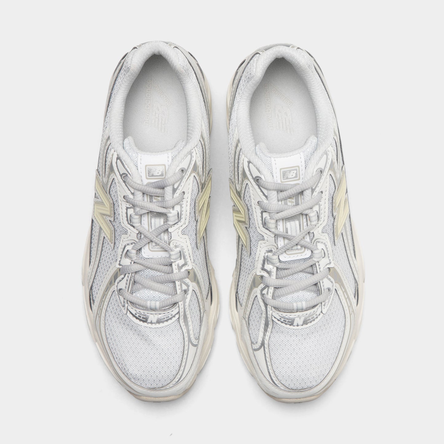 New Balance 740 White / Silver Metallic