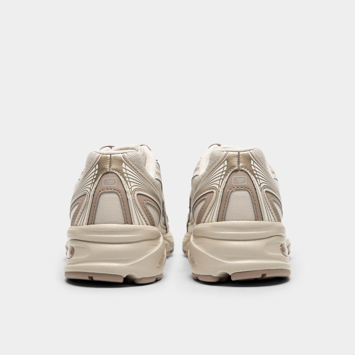 New Balance 740 / Mushroom