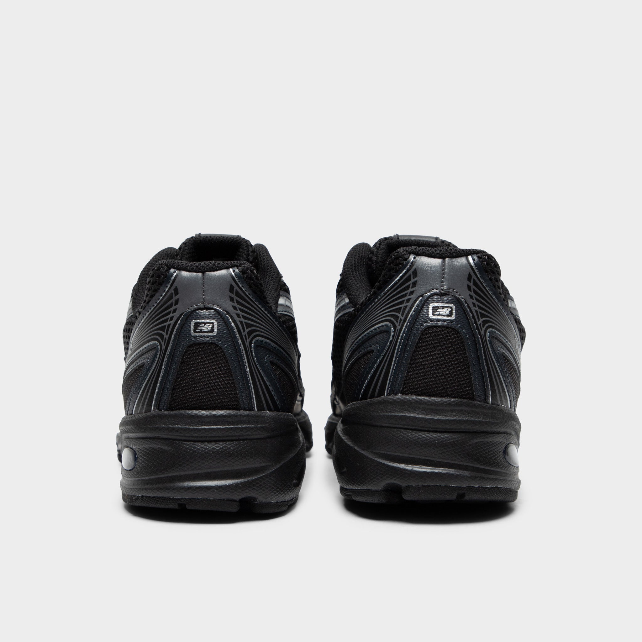 New Balance 740 Black / Metallic Silver – JD Sports