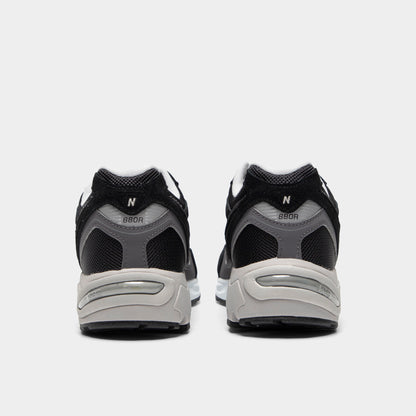 New Balance 880 Noir / Gris foncé