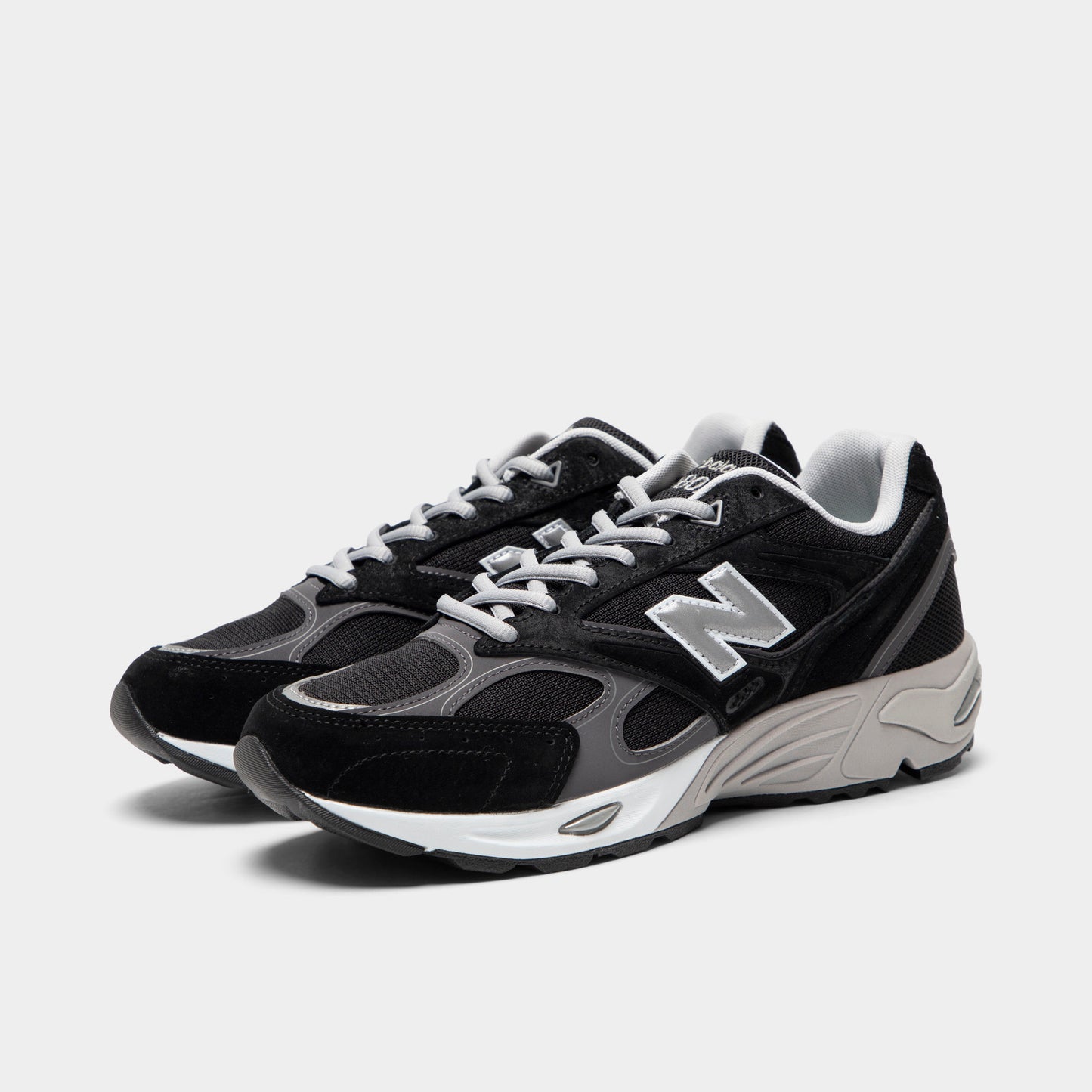 New Balance 880 Noir / Gris foncé