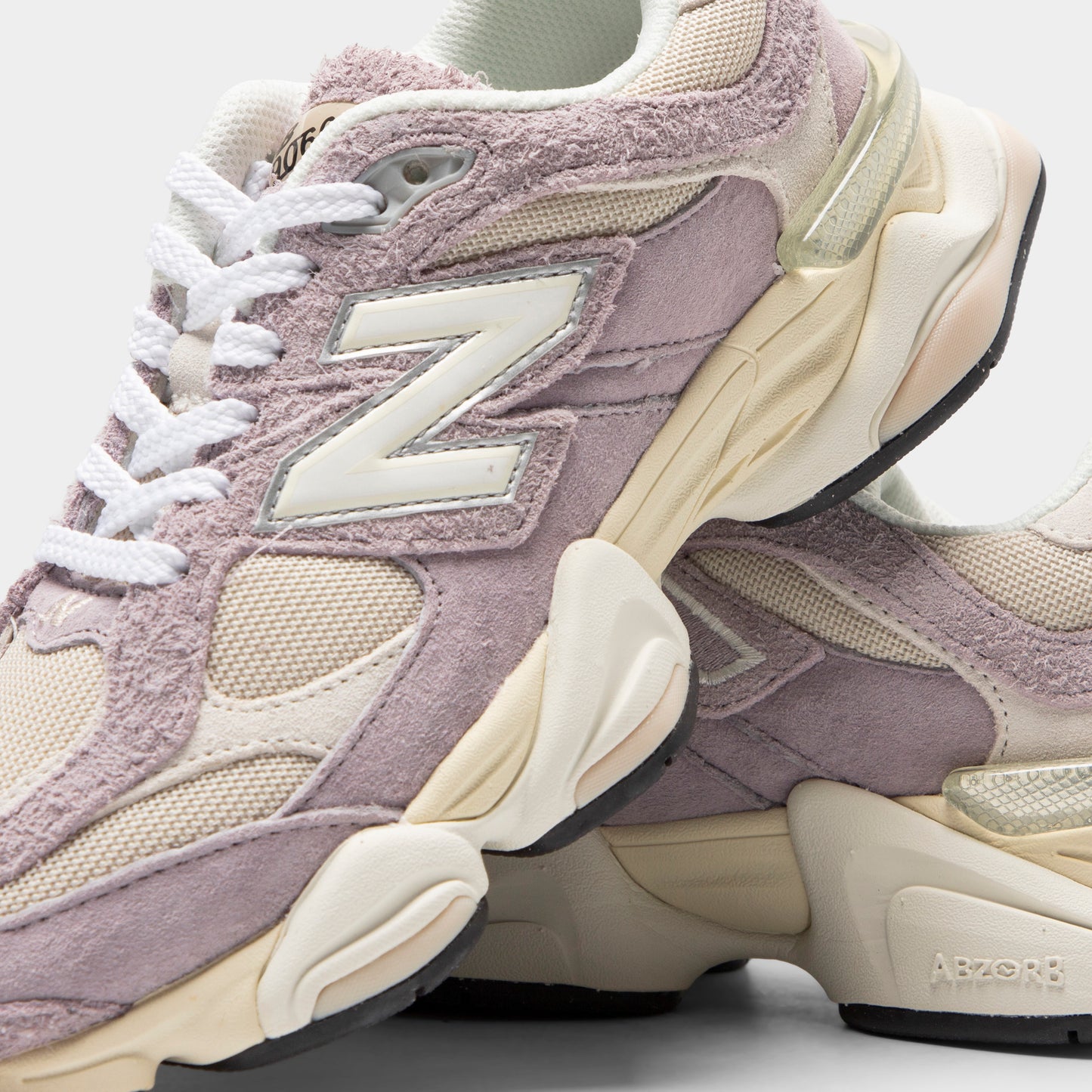 New Balance 9060 Truffle Salt / Timberwolf