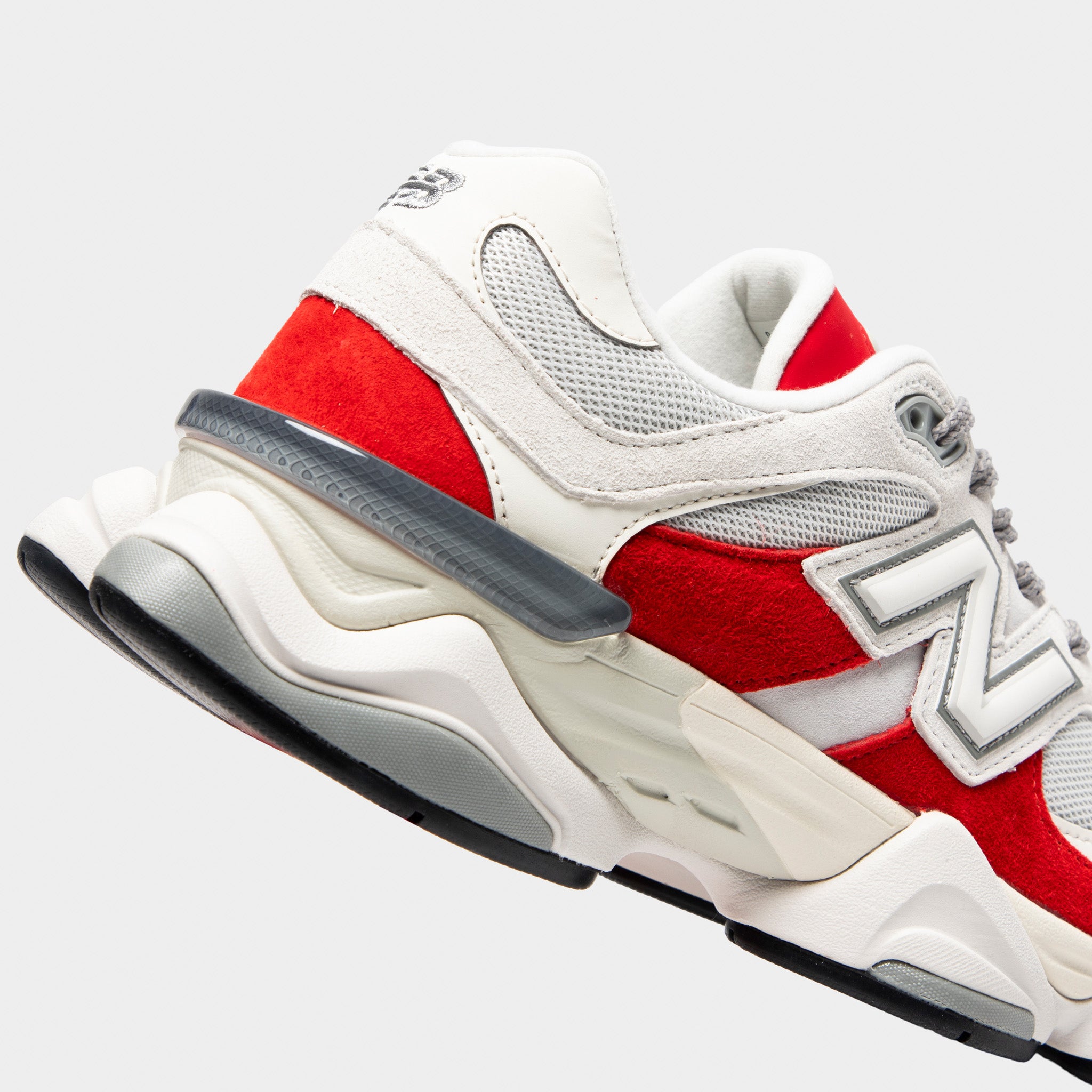 New Balance 9060 True Red / Reflection – JD Sports