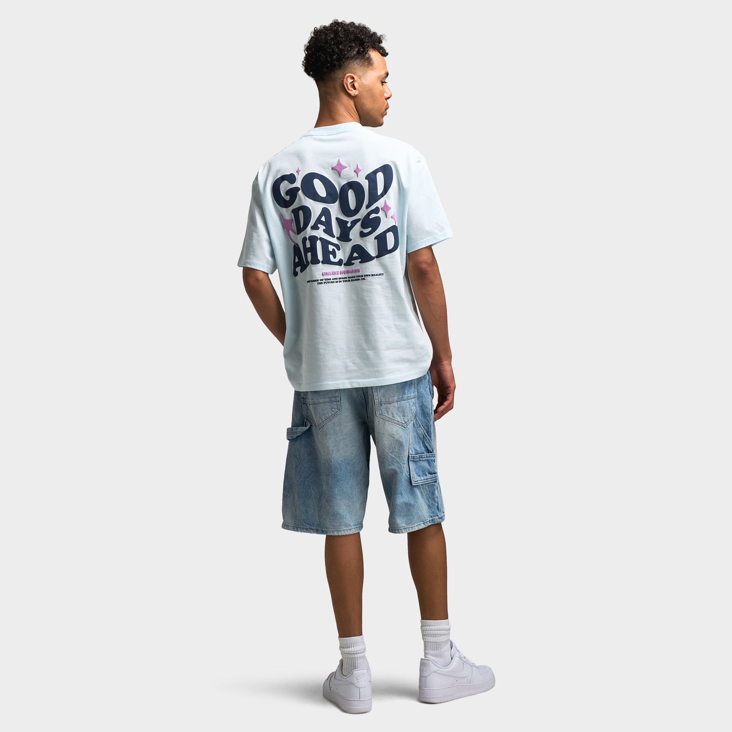 Unlike Humans Good Days T-Shirt Graphique / Bleu Délicat