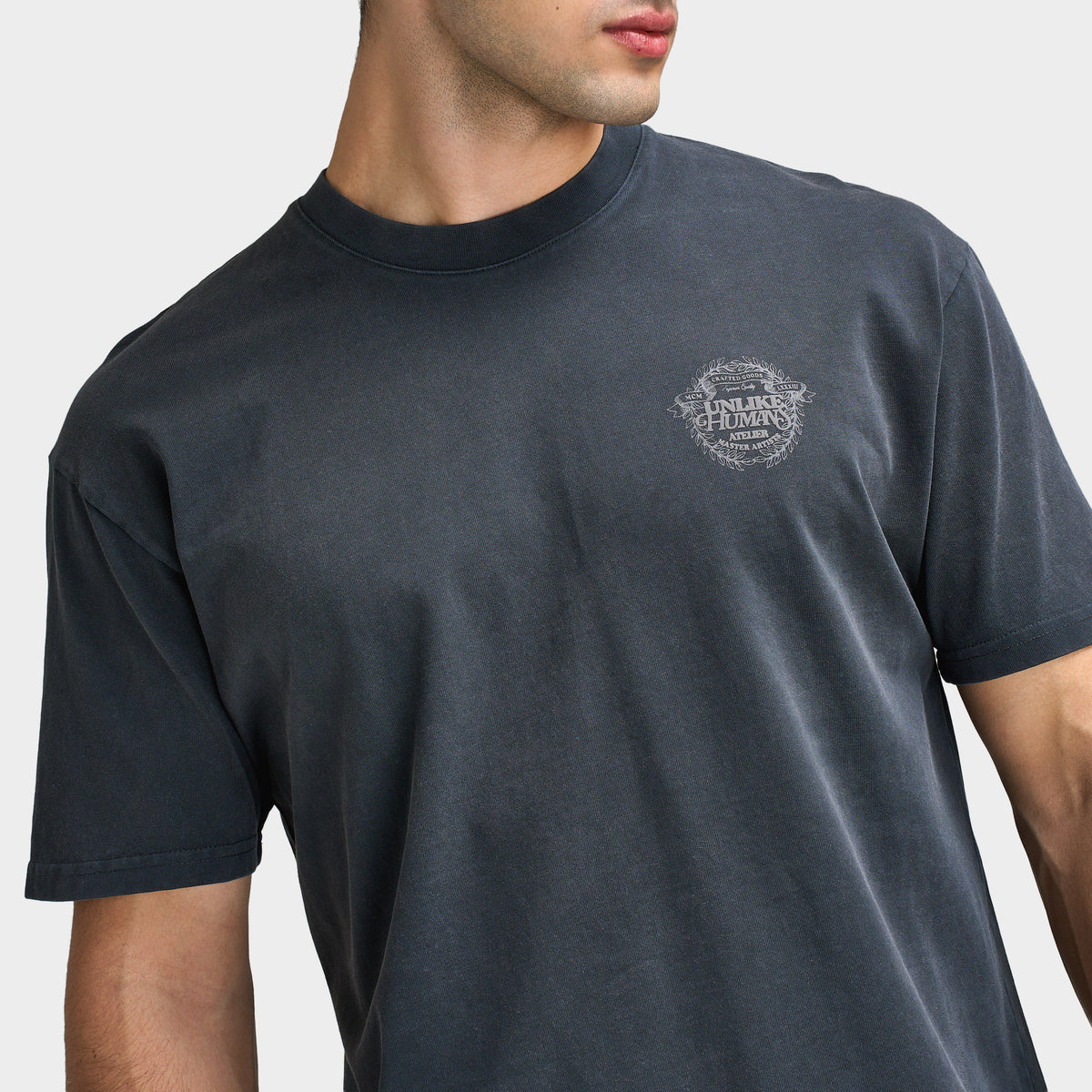 Unlike Humans Top Unlike Humans Atelier T-Shirt / True Black – JD Sports