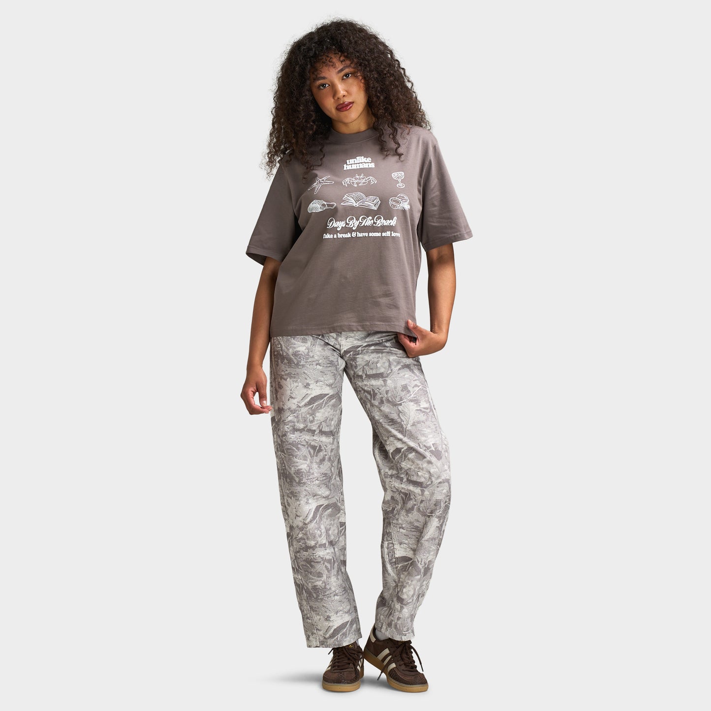 Unlike Humans Women's Beach Bar T-Shirt / Organic Gray