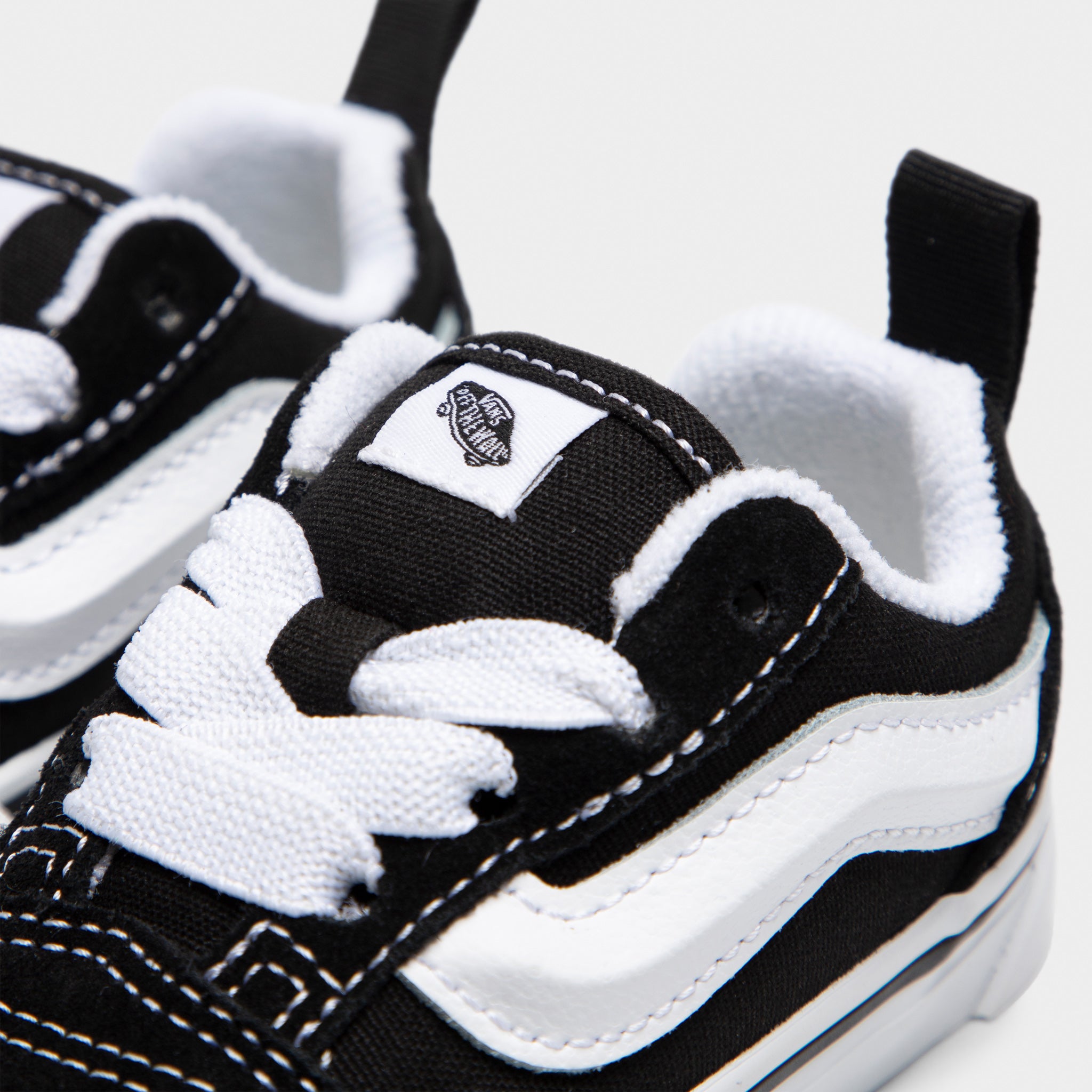 Vans Toddlers' Knu Skool Black / White – JD Sports