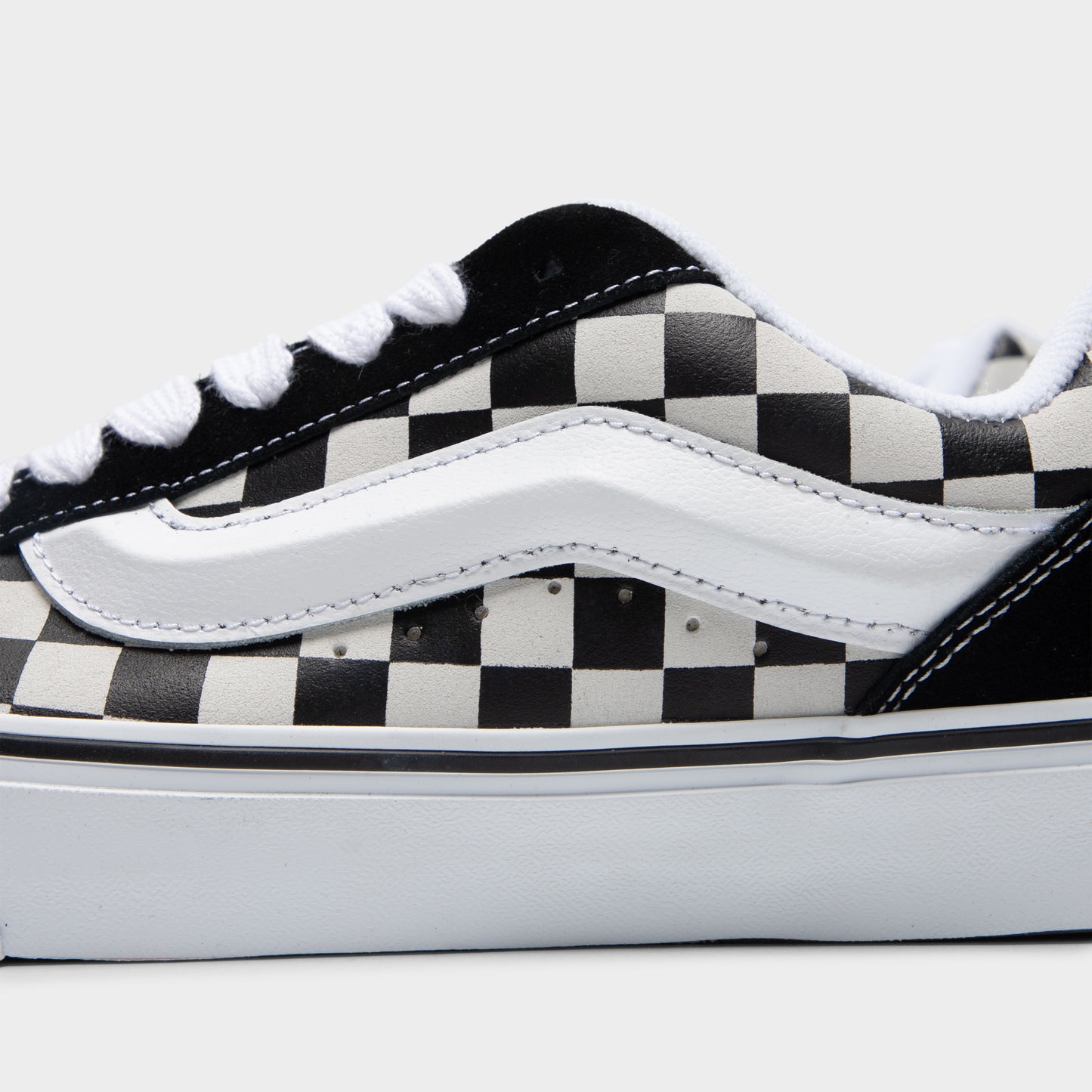 Vans Knu Skool Black / True White