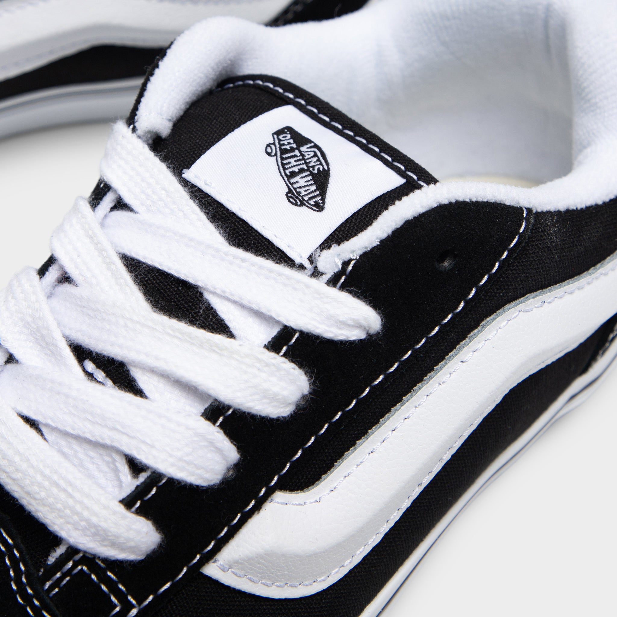 Vans Juniors' Knu Skool Black / True White – JD Sports