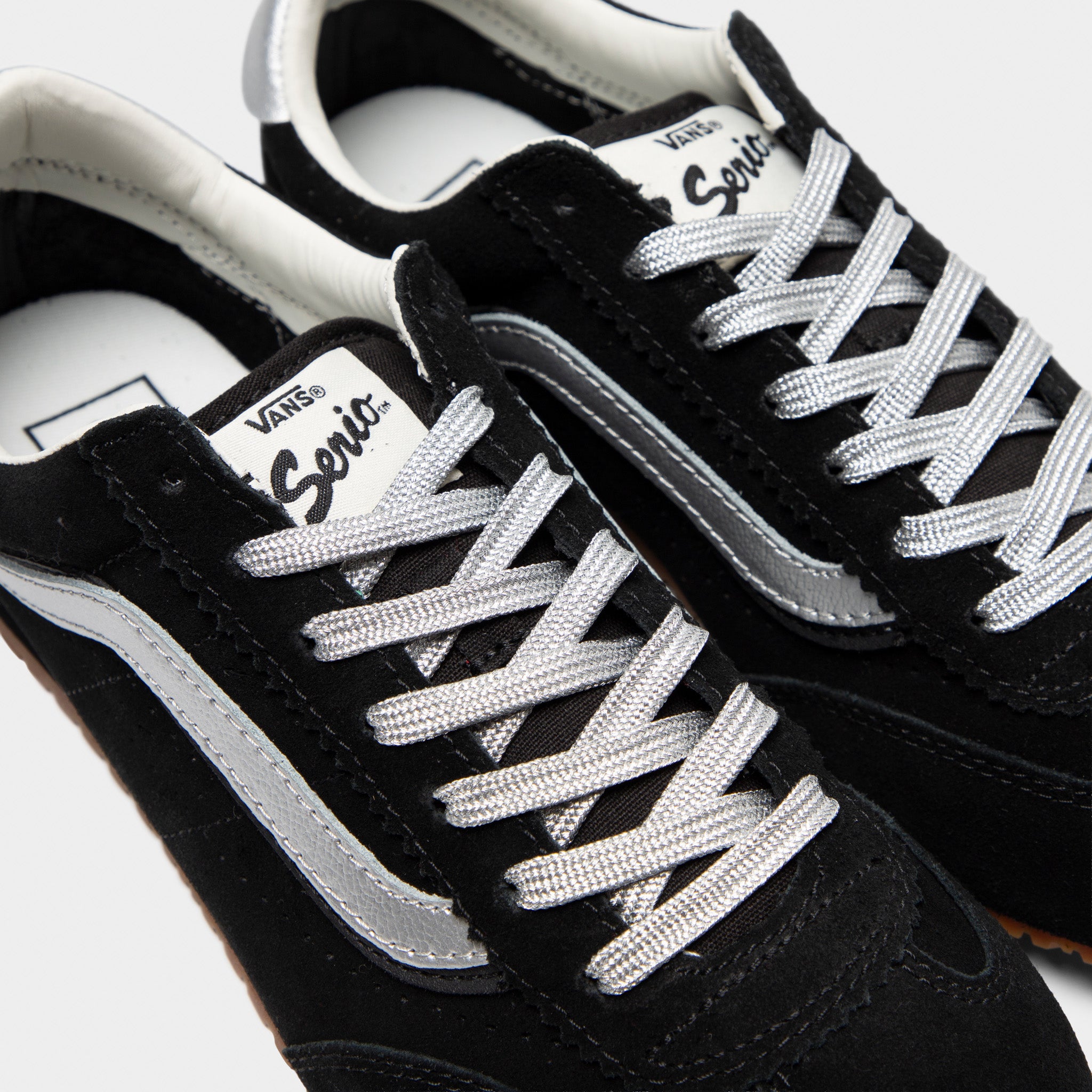 Vans Super Lowpro / Suede Black - Silver – JD Sports