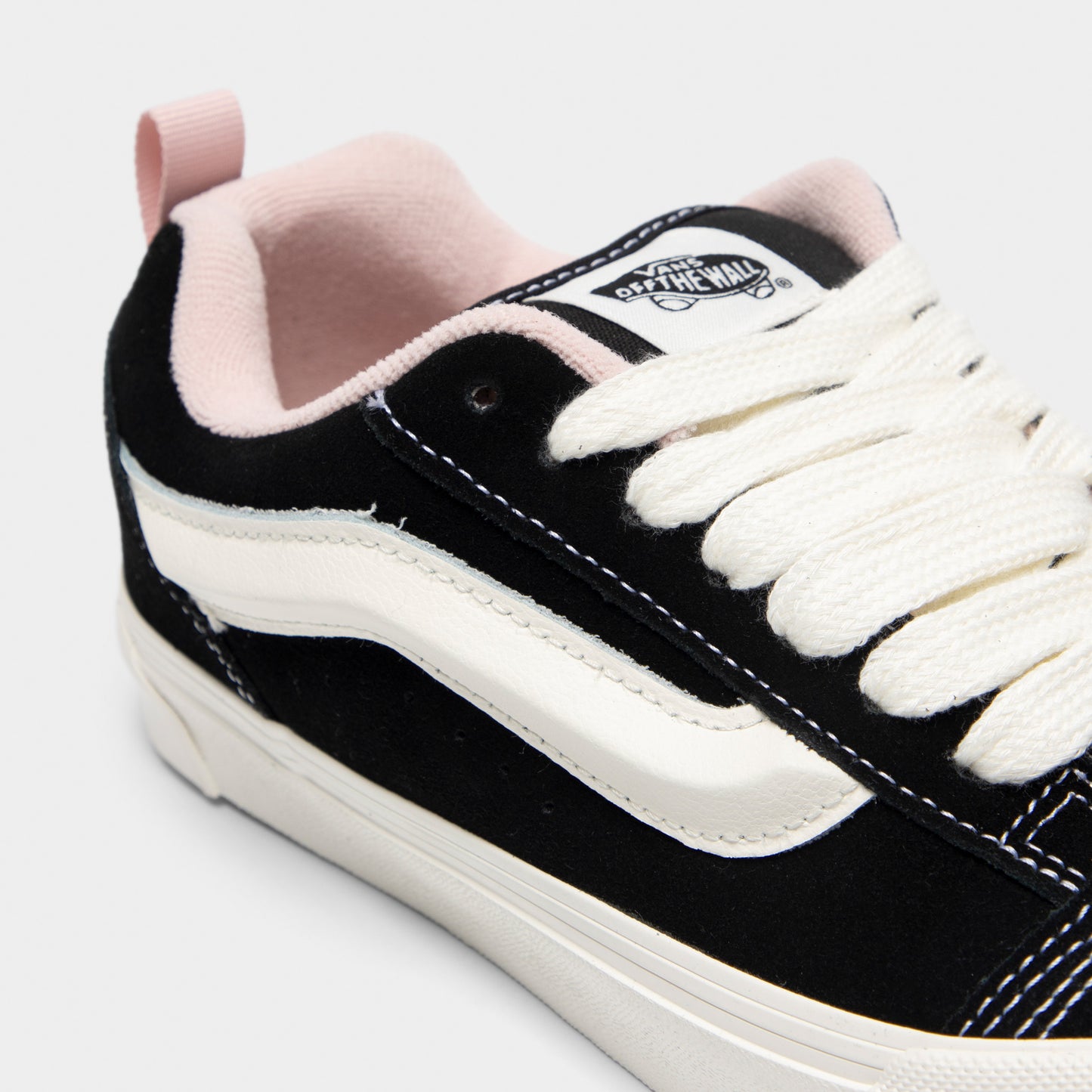 Vans Knu Skool  Black / Sepia Rose