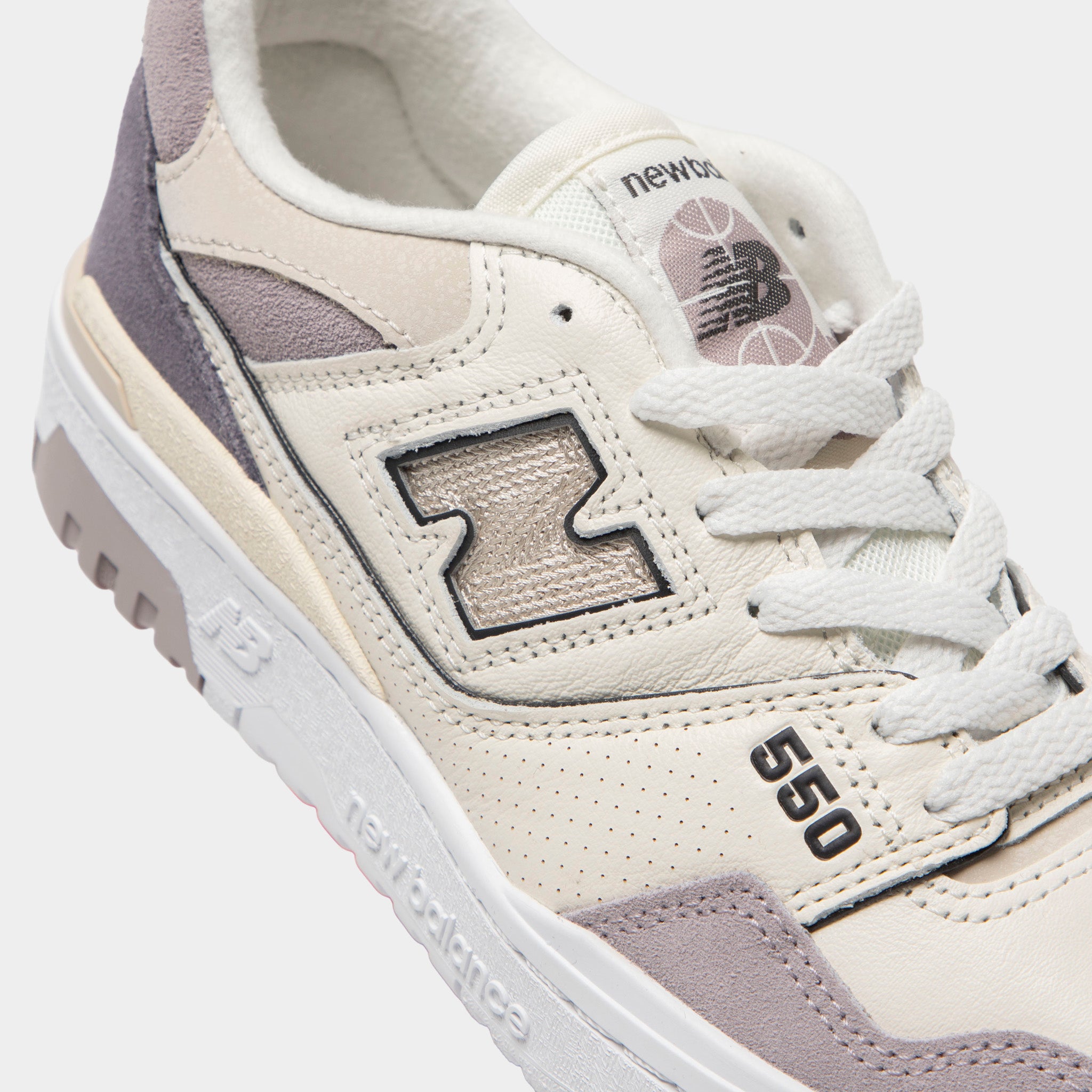 New Balance Women's 550 White / Truffle Salt – JD Sports
