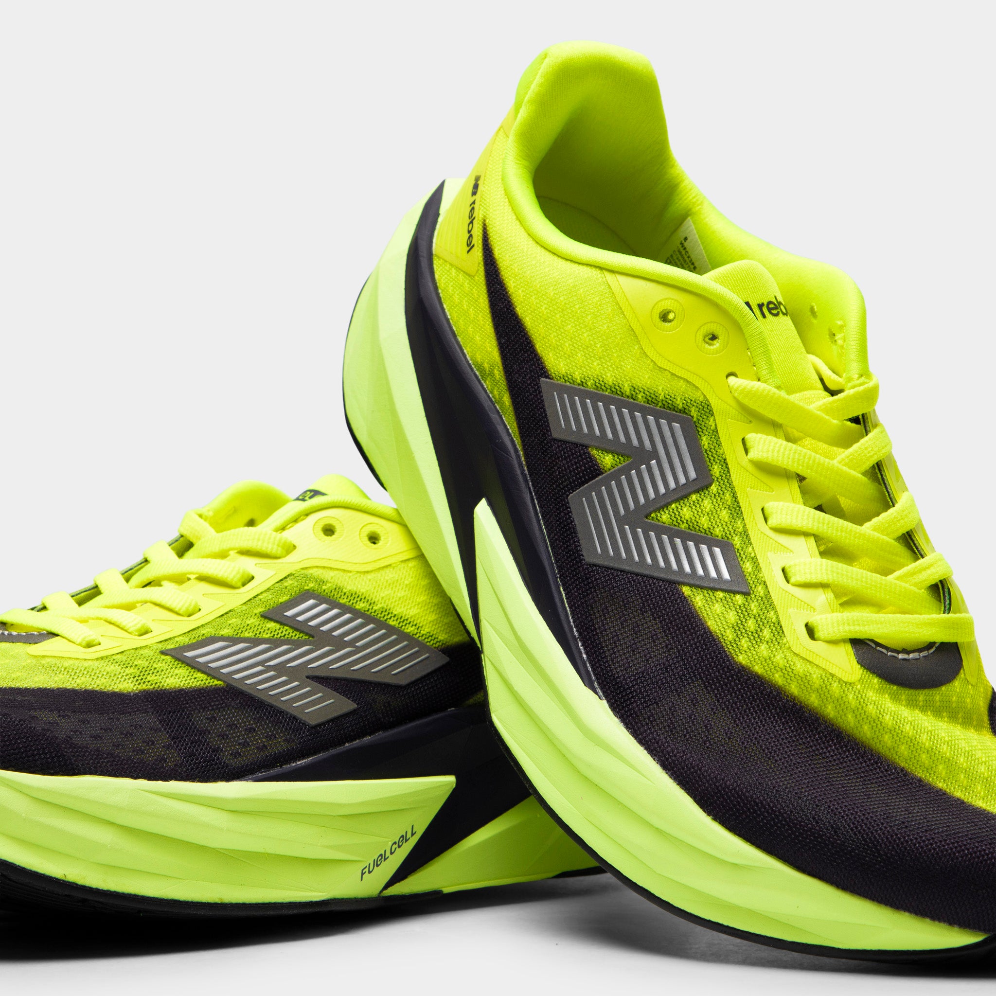 New Balance Women's FuelCell Rebel v5 Alkaline Green / Boysenberry