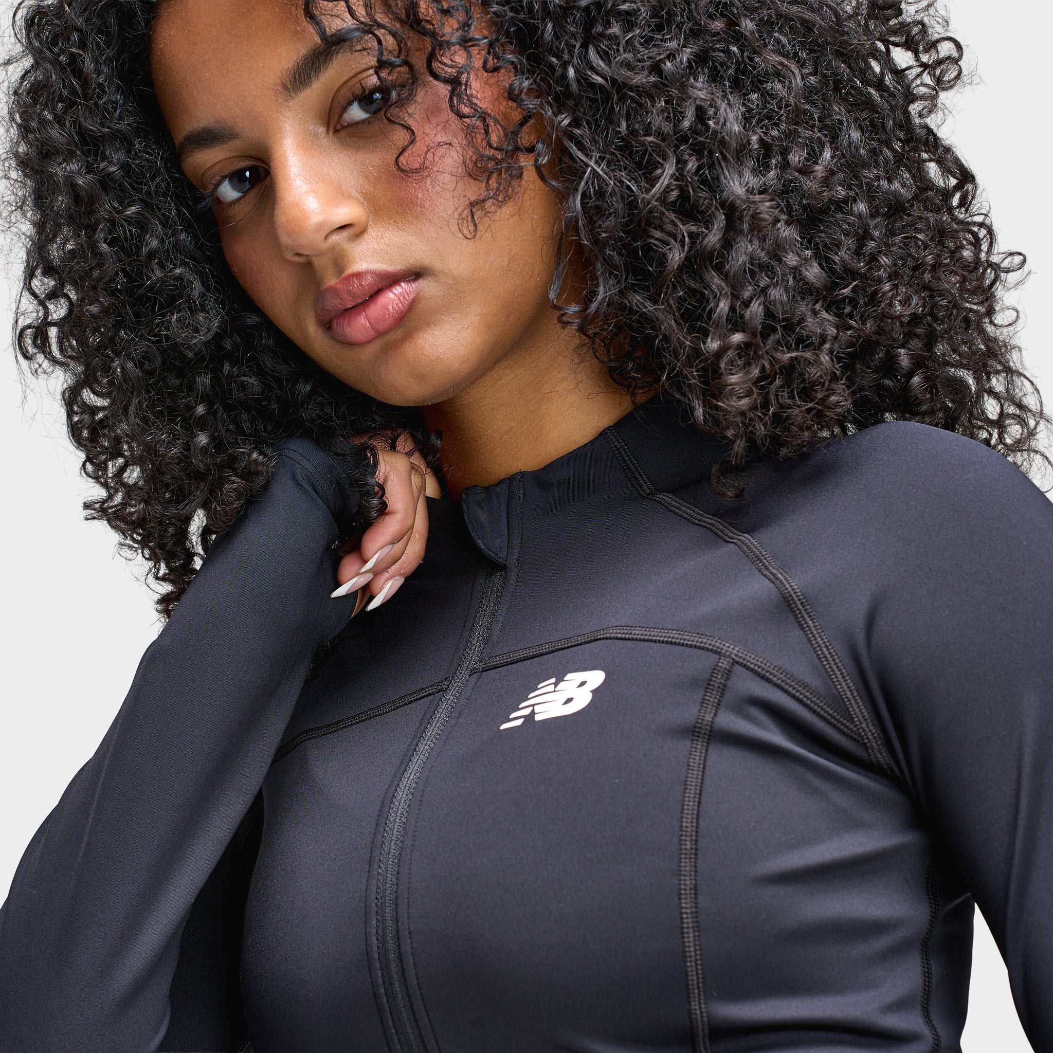 New Balance Women's Logo Fullzip / Black – JD Sports