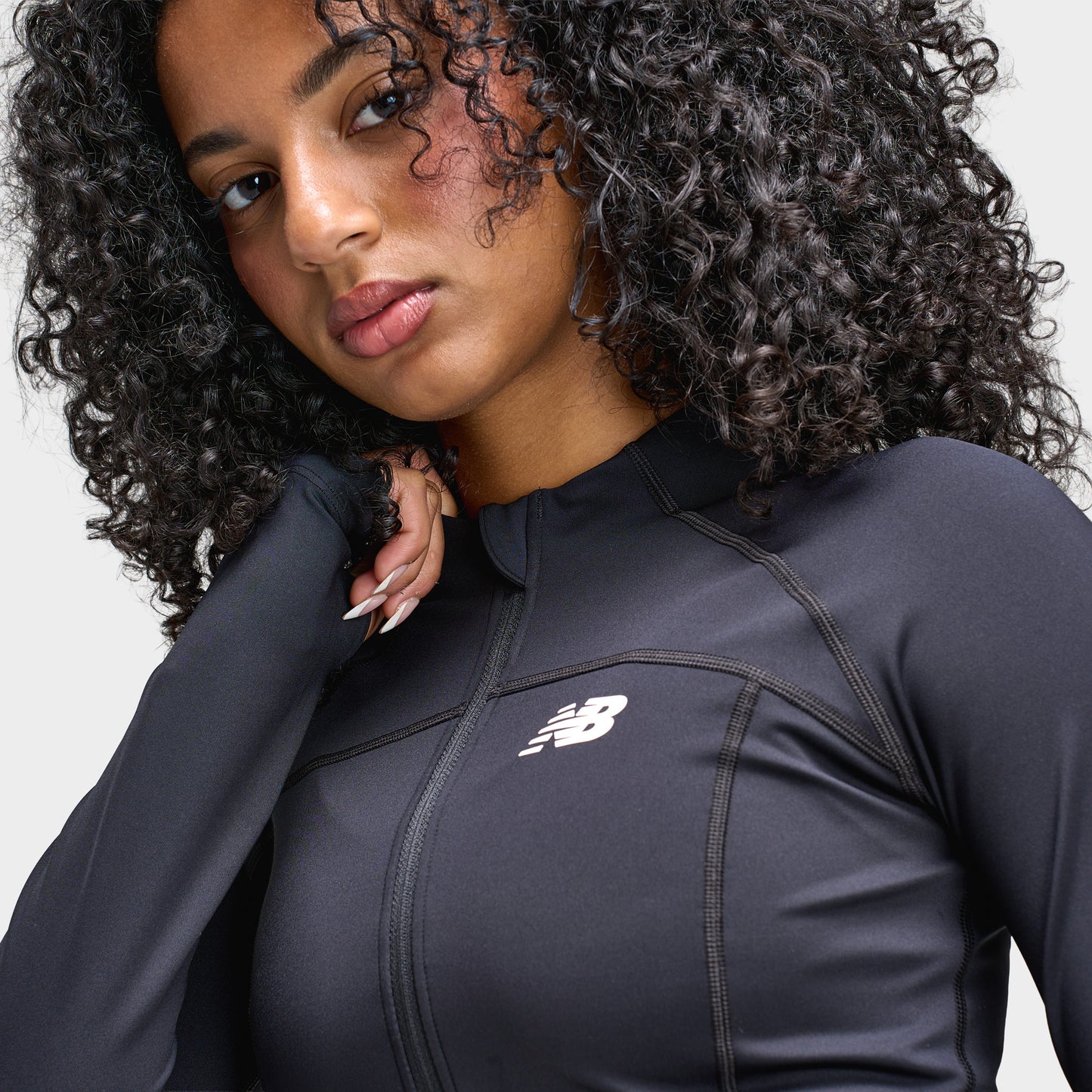 New Balance Women's Logo Full-Zip / Black