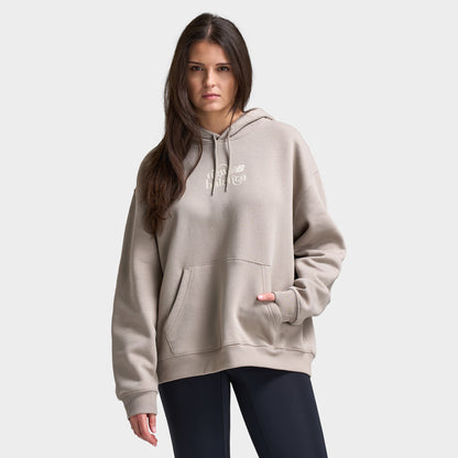 New Balance Women's Script Graphic Hoodie / Brown